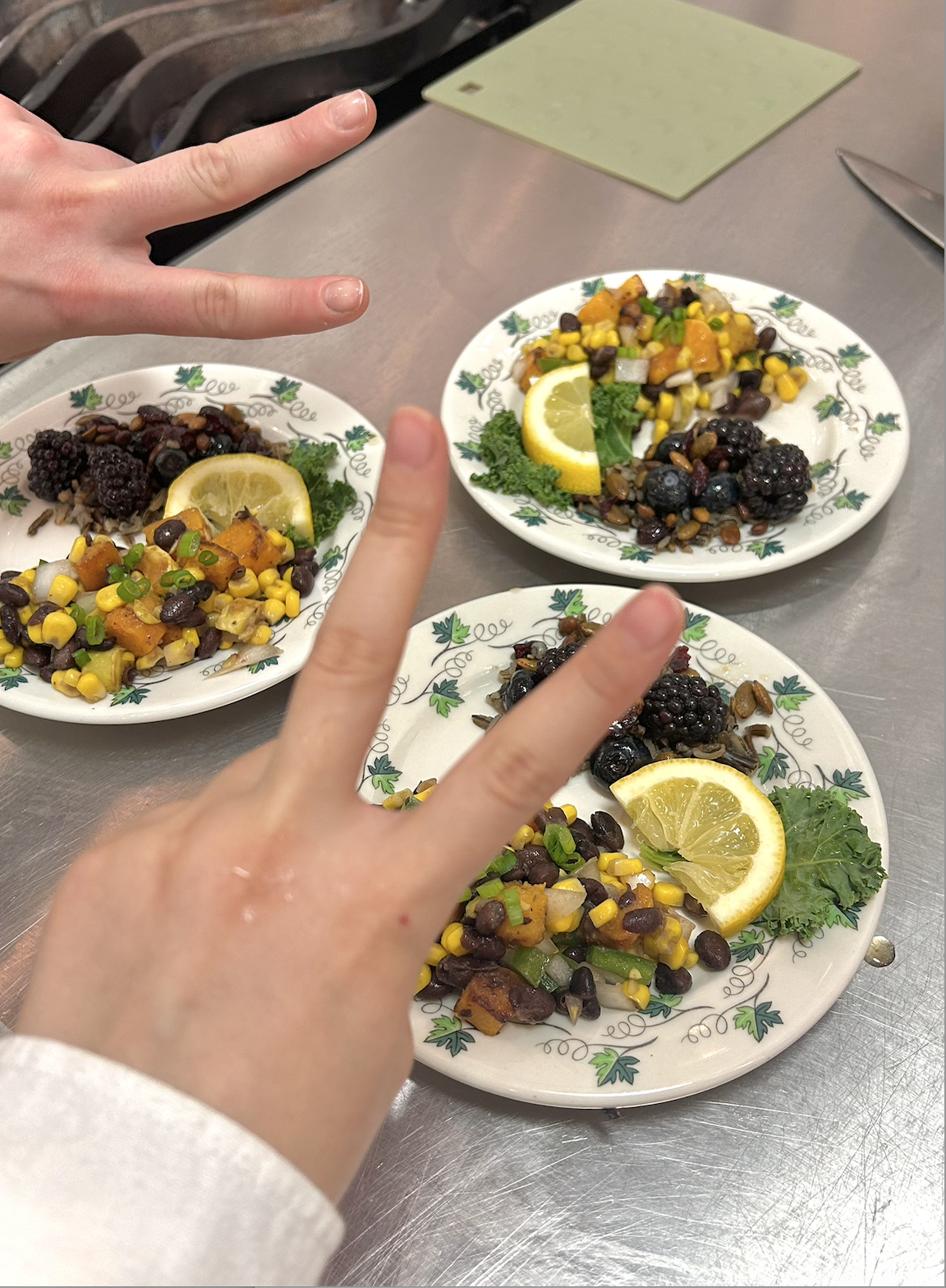 Traditional Indigenous fall food cooking competition